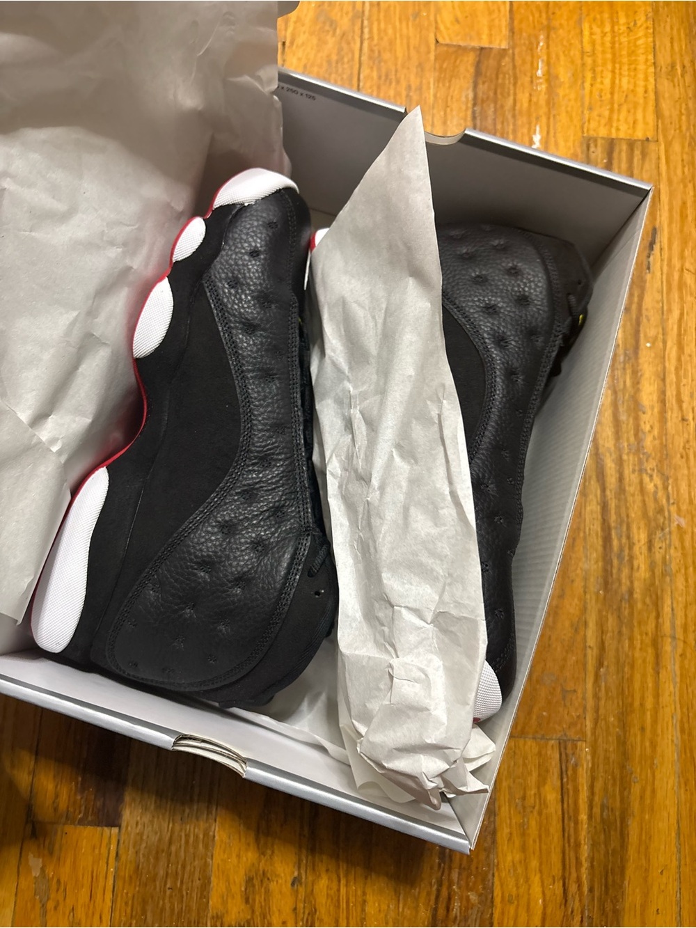 Men's Size 10 1/2 Jordan 13 “playoffs” Black and Red Retro Basketball Sneakers